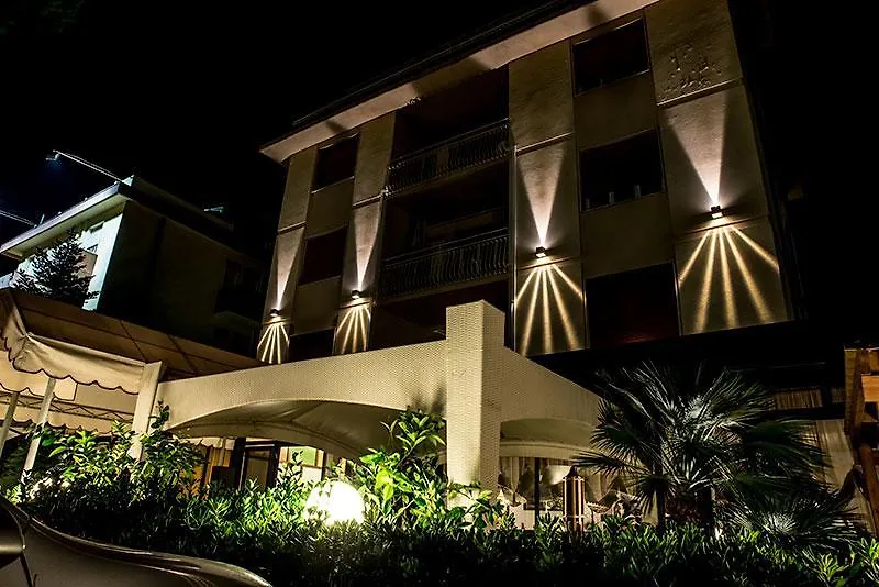 Hotel Pineta Mare Lido di Camaiore Italy