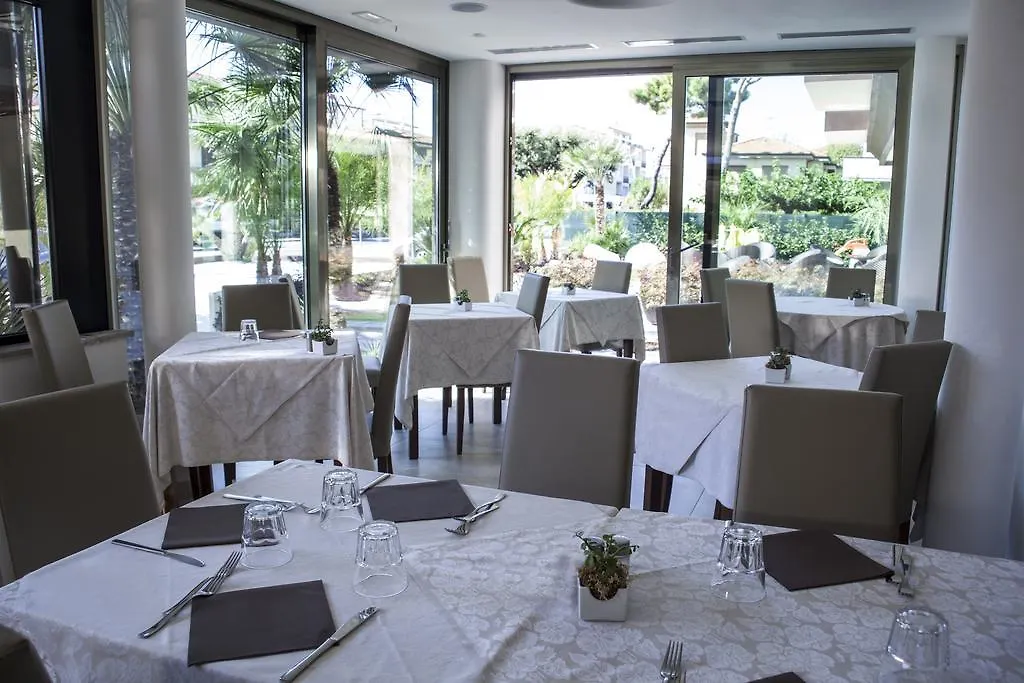 Hotel Pineta Mare Lido di Camaiore