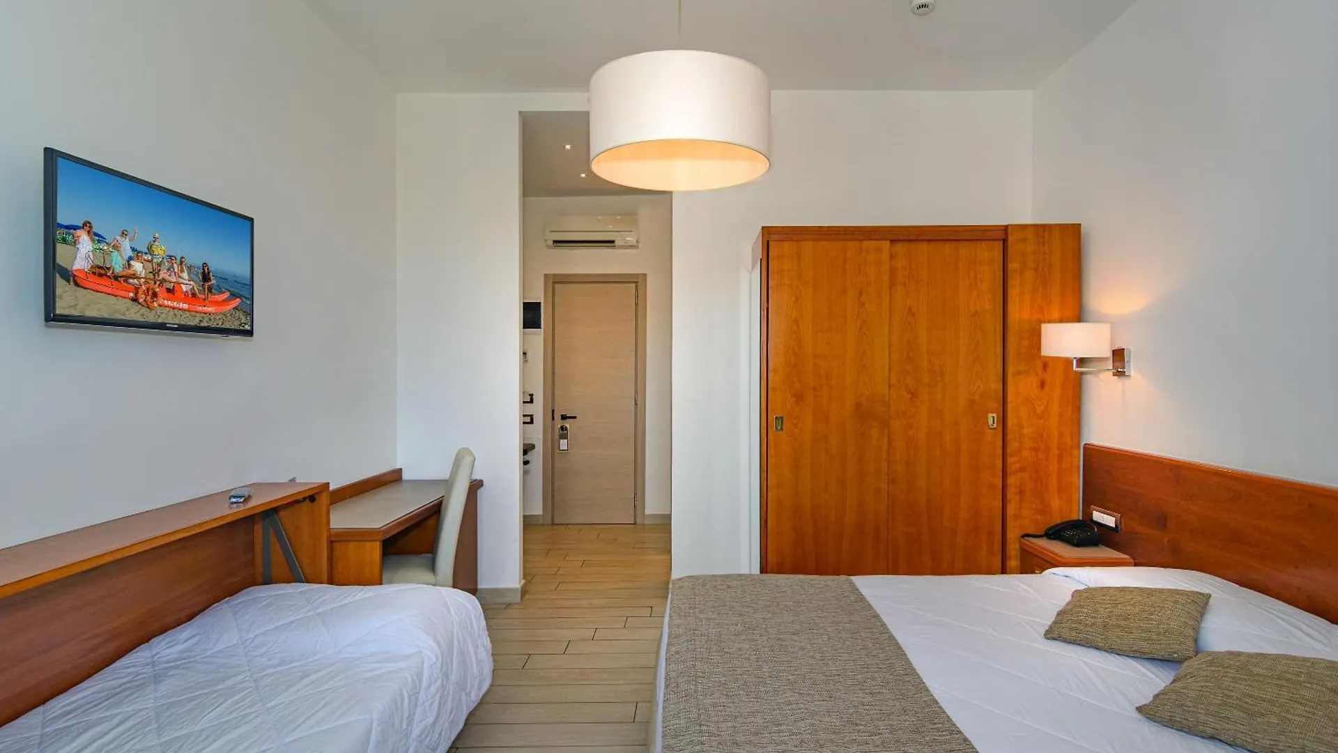 Hotel Pineta Mare Lido di Camaiore
